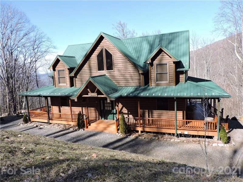 936 Amber Drive