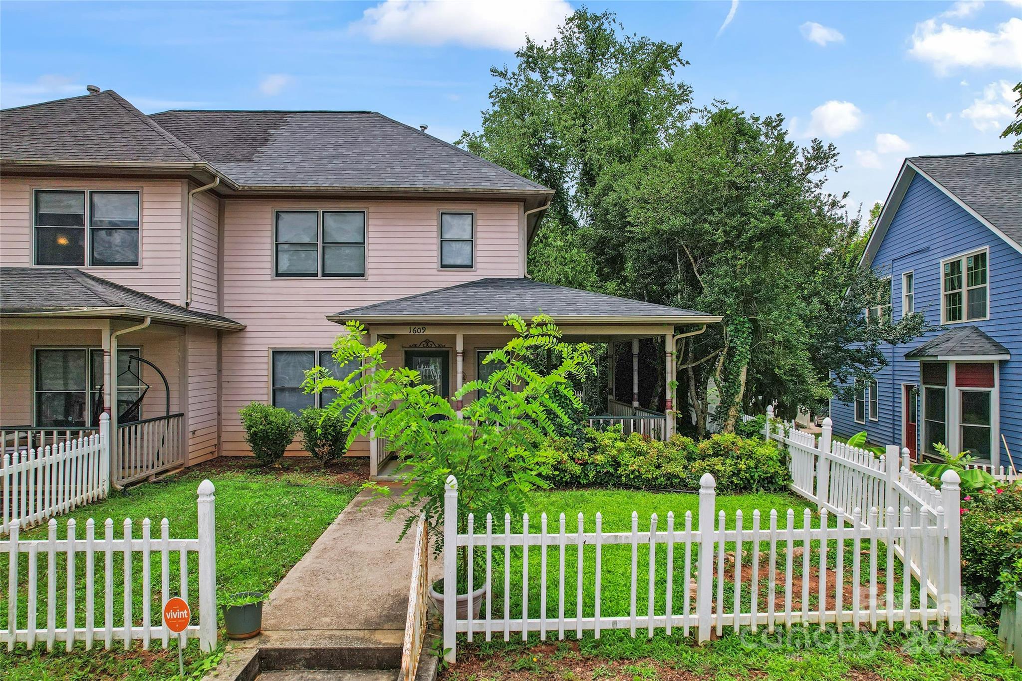 Property image 3 of 1609 Begonia Way in Camellia Corners, Rock Hill, SC 29732