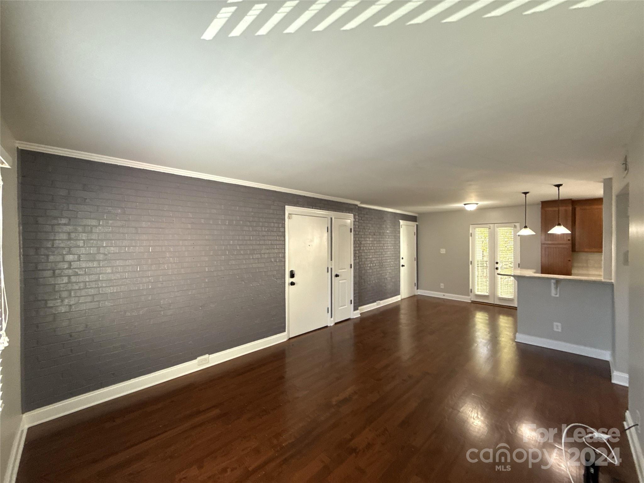 Property image 2 of 4919 Park Road in Selwyn Commons, Charlotte, NC 28209