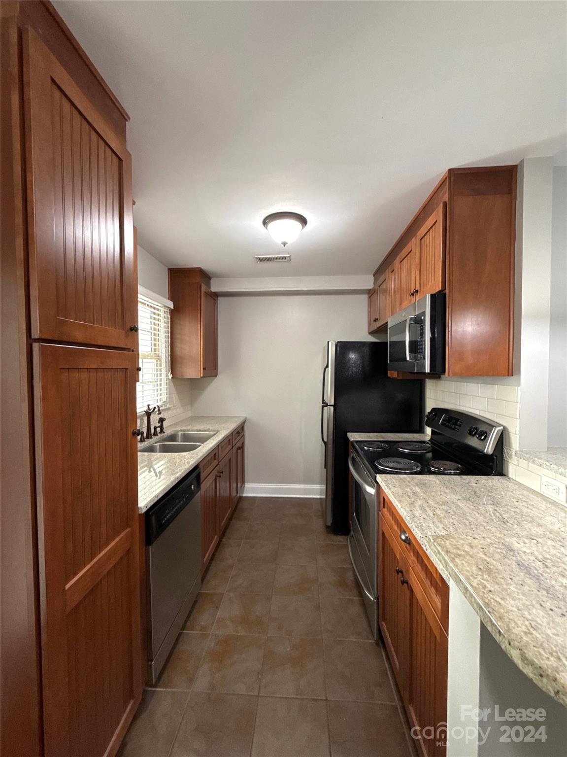 Property image 5 of 4919 Park Road in Selwyn Commons, Charlotte, NC 28209