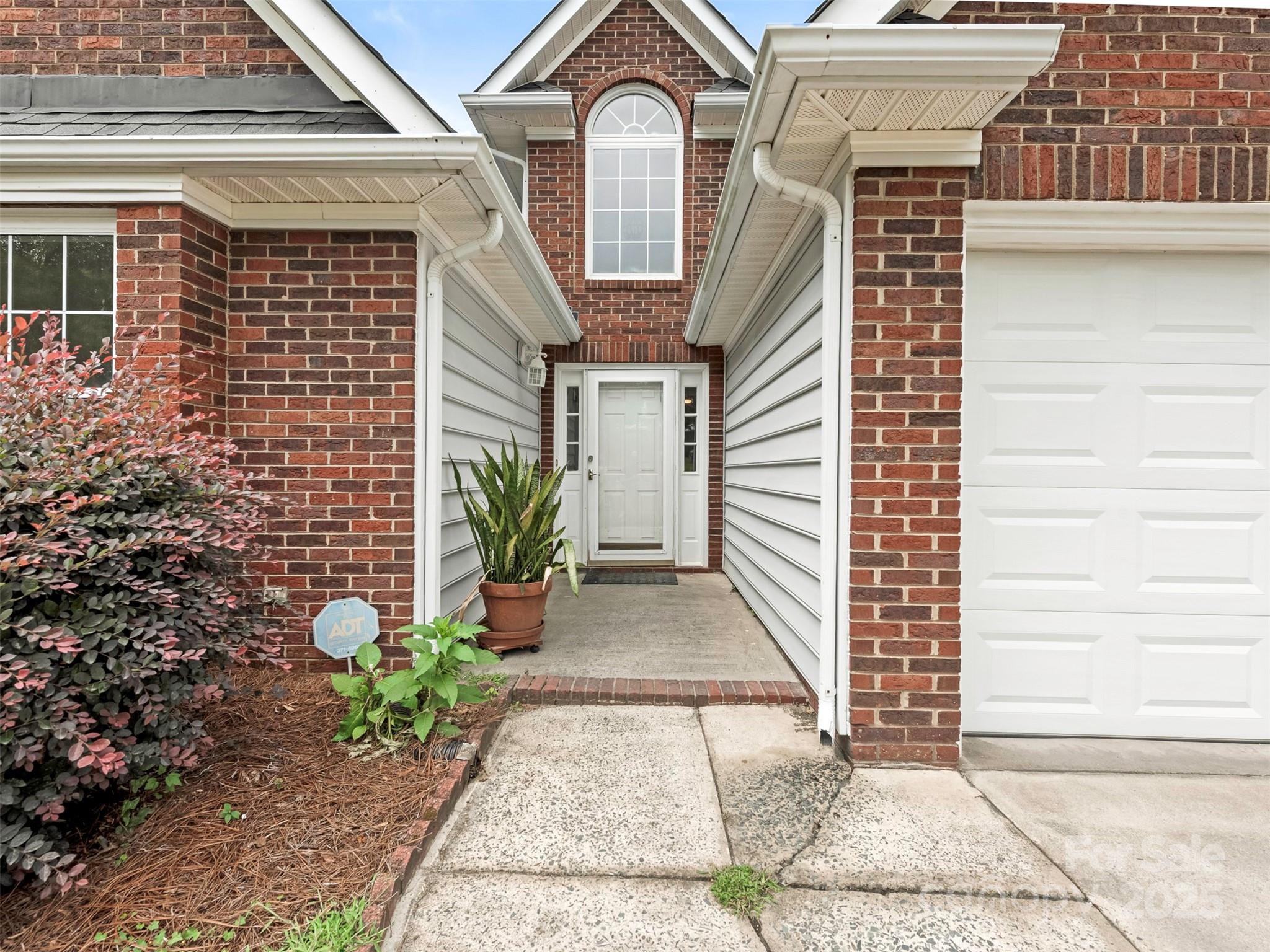 Property image 2 of 2306 Planters Knoll Drive in Clover Bend, Monroe, NC 28110