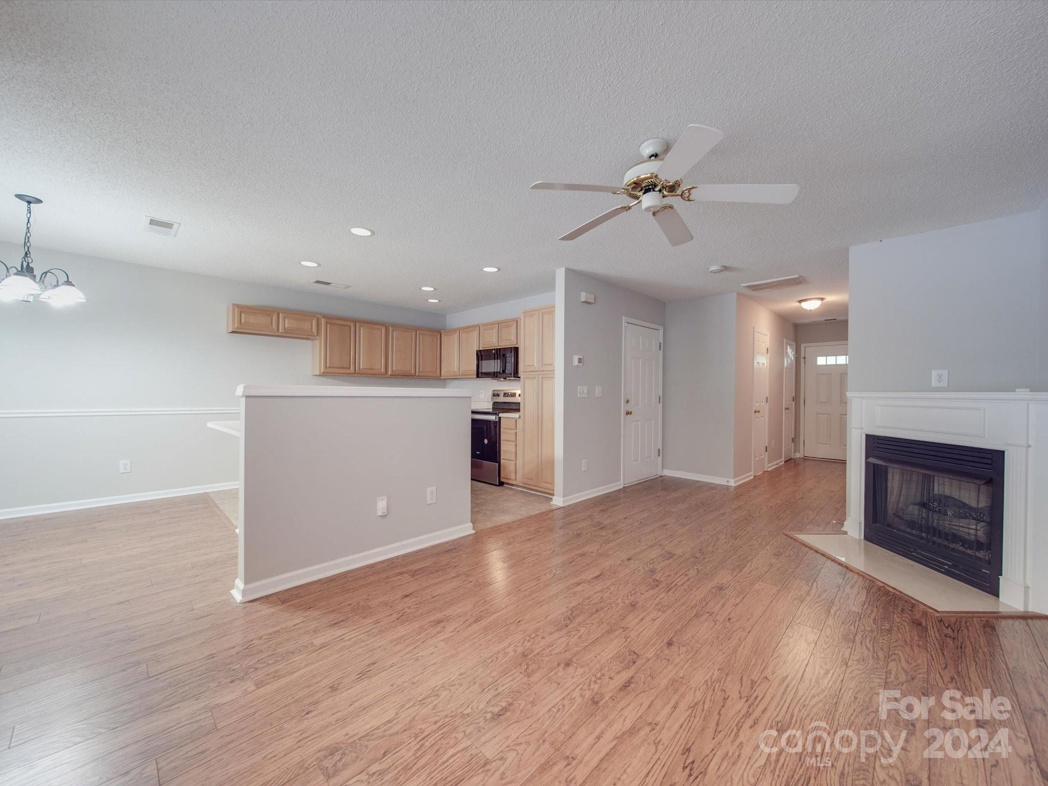 Property image 5 of 8729 Robinson Forest Drive in Tyler Woods, Charlotte, NC 28277