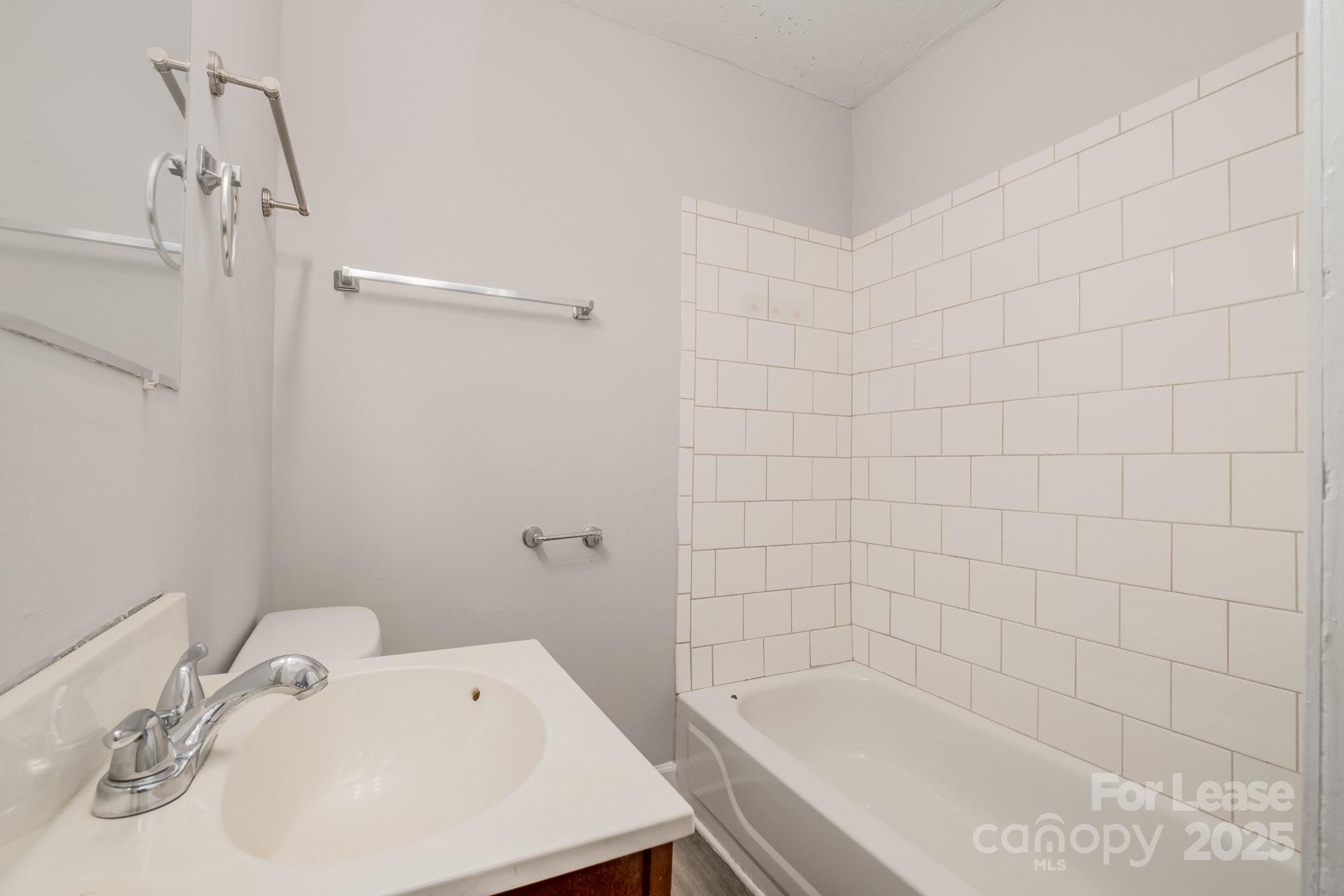 Property image 5 of 2315 Bancroft Street in Graham Heights, Charlotte, NC 28206