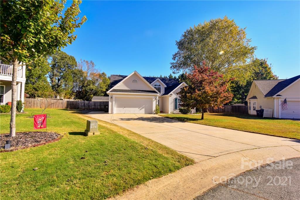 Property image 2 of 12407 Bravington Road in Covington, Huntersville, NC 28078