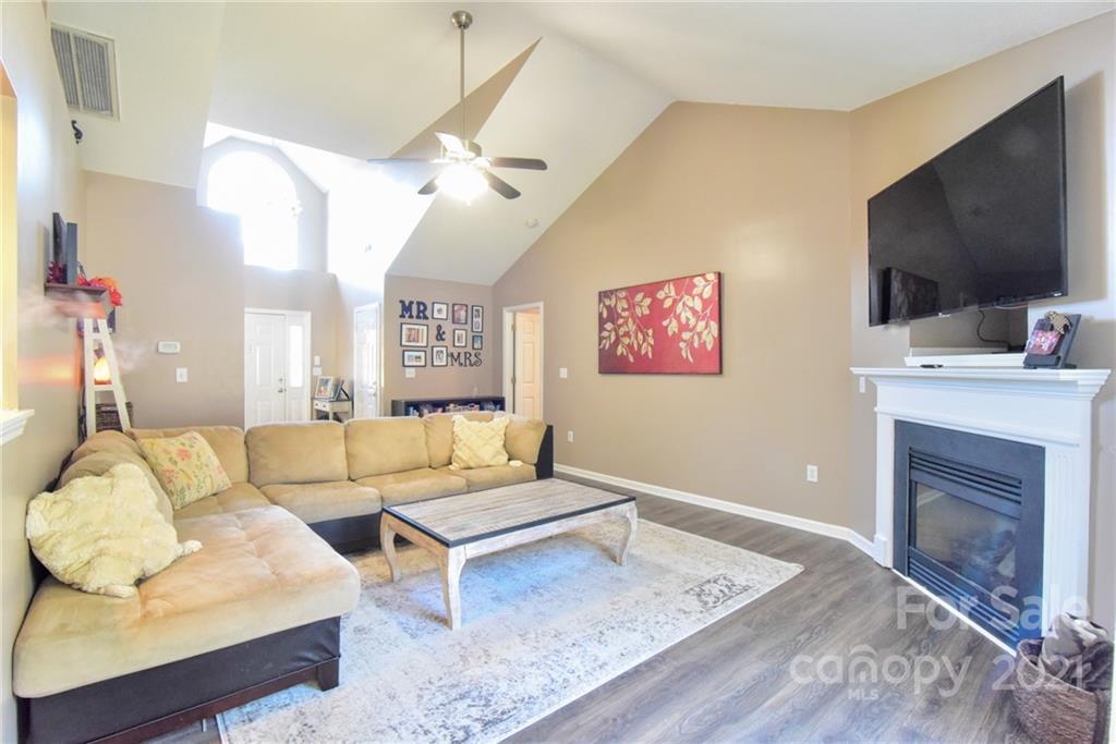 Property image 4 of 12407 Bravington Road in Covington, Huntersville, NC 28078