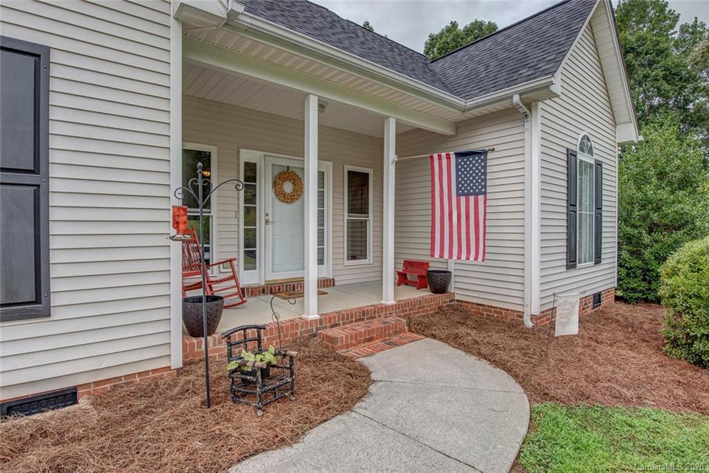 Property image 2 of 358 Cape Breton Trail in Keltic Meadows, Gastonia, NC 28056
