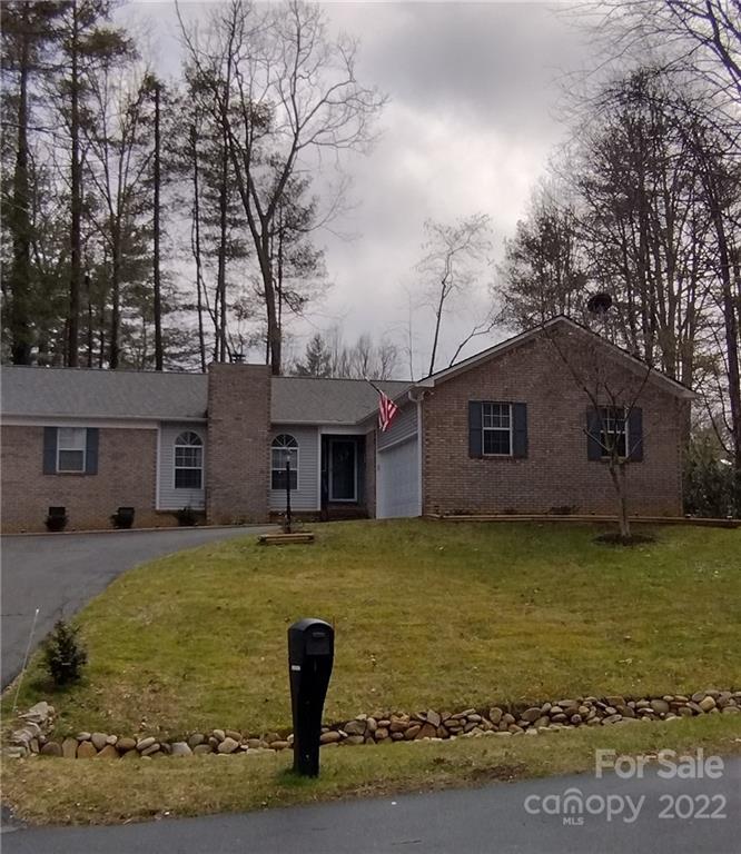 Property image 3 of 5 Bay Hill Court in Etowahs Reach, Etowah, NC 28729