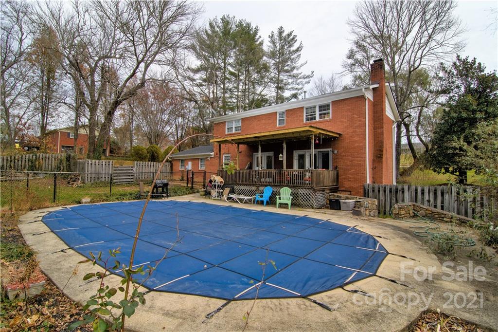 Property image 4 of 1103 N Rugby Road in Heatherwood, Hendersonville, NC 28791