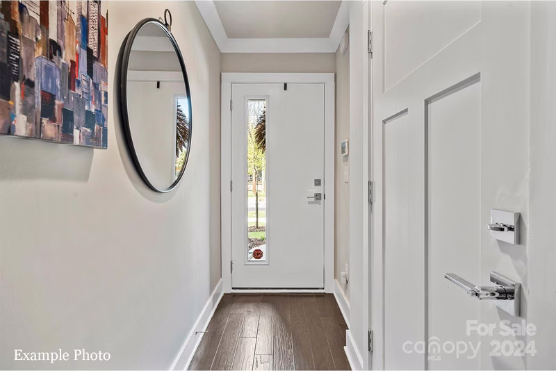 Property image 3 at 308 E Cama Street, Charlotte, NC 28217
