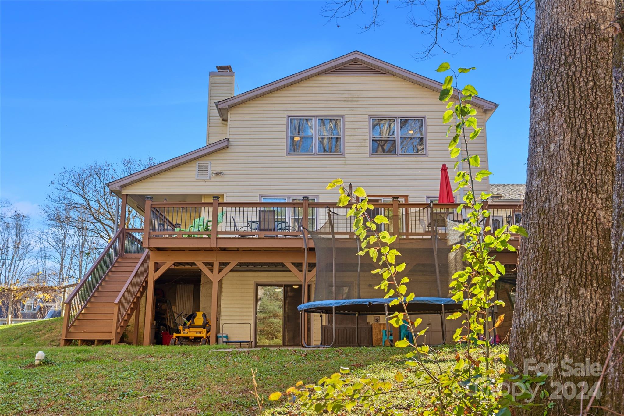 Property image 5 of 66 Beechwood Drive in Ravenwood Forest, Horse Shoe, NC 28742