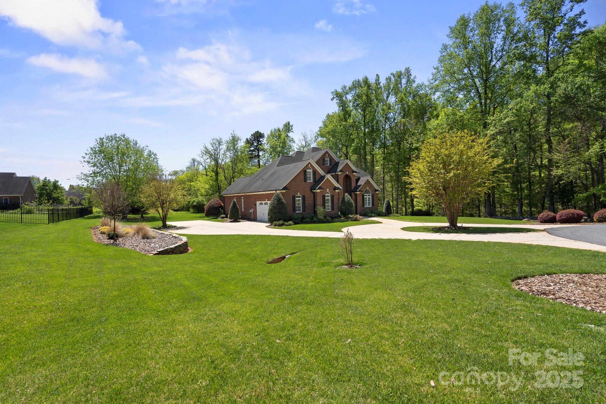 Property image 2 of 2840 Wheatfield Court in Levinwood, Lincolnton, NC 28092