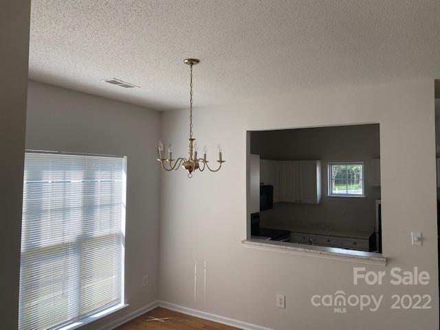Property image 5 of 6427 Mallard View Lane in Mallard Square, Charlotte, NC 28269