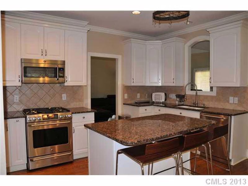 Property image 3 at 6722 Carmel Hills Drive, Charlotte, NC 28226