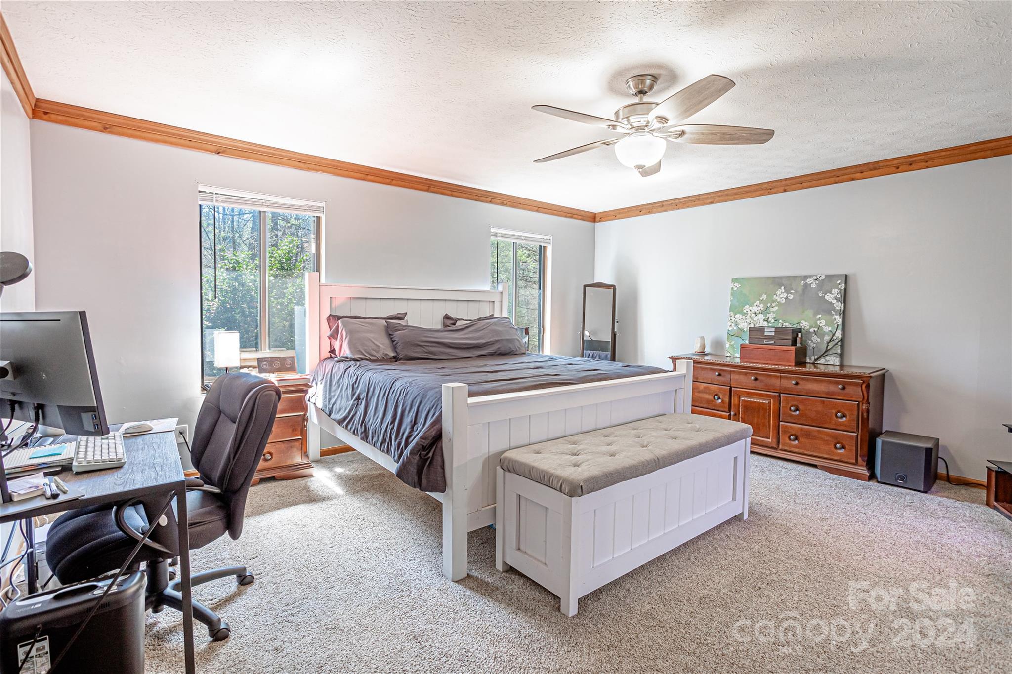 Property image 5 of 27 Delacy Drive in Canarian Estates, Hendersonville, NC 28739