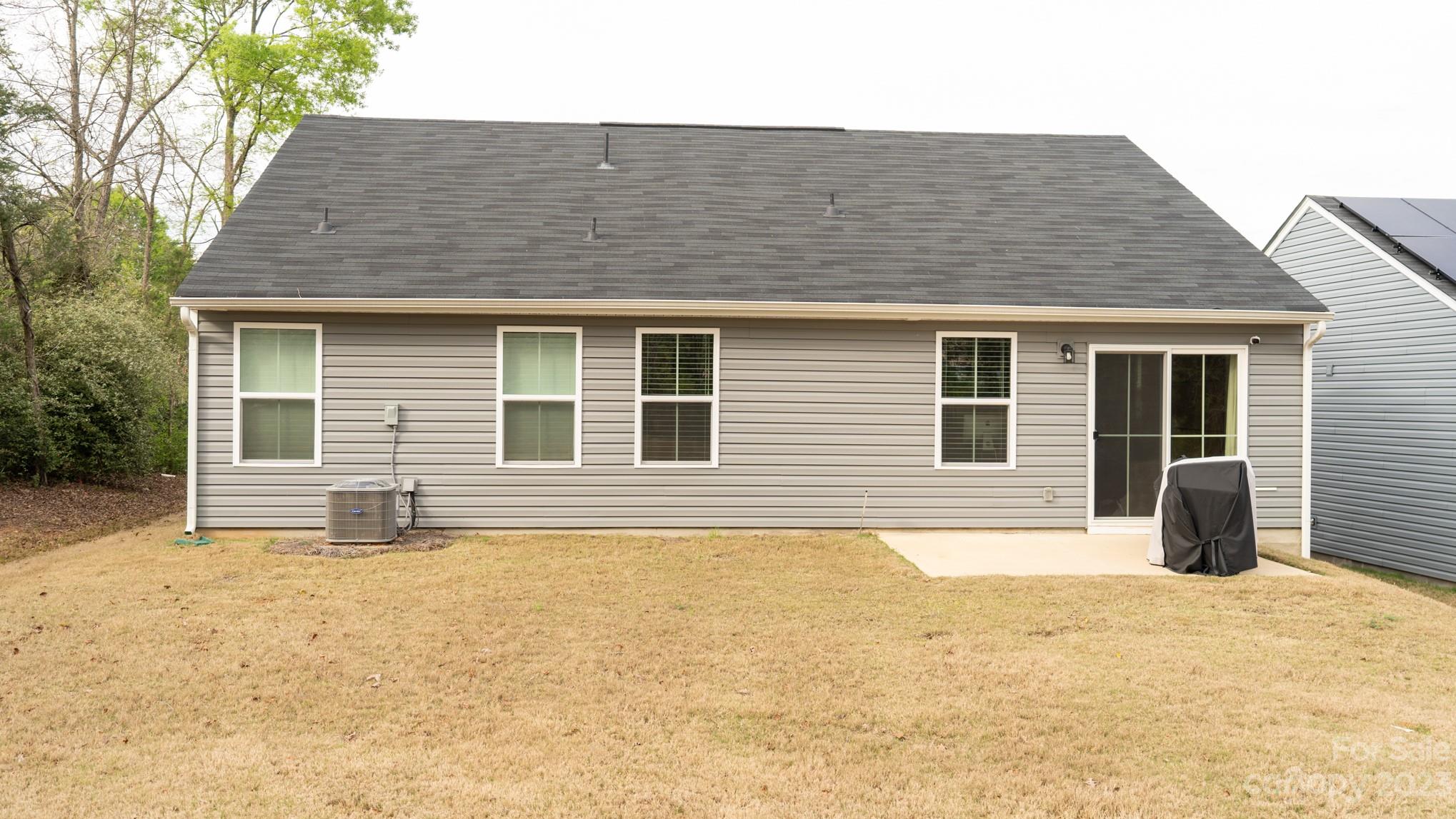 Property image 3 of 6406 Brawley Ann Drive in Woodgrove, Charlotte, NC 28215