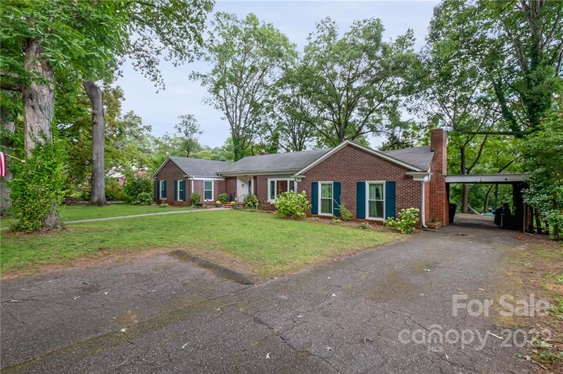 Property image 3 at 1615 Brentwood Drive, Newton, NC 28658