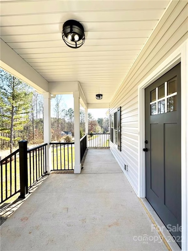 Property image 2 at 1181 Kensington Circle, Newton, NC 28658