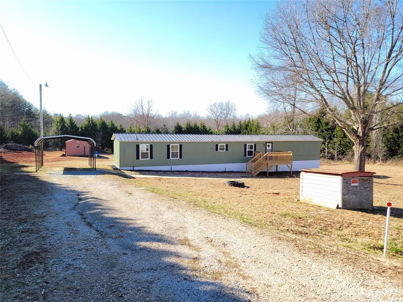 Property image 3 at 4247 Kent Street, Maiden, NC 28650