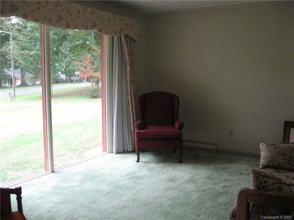 Property image 3 of 110 Tall Pine Circle in Westcliffe, Salisbury, NC 28147