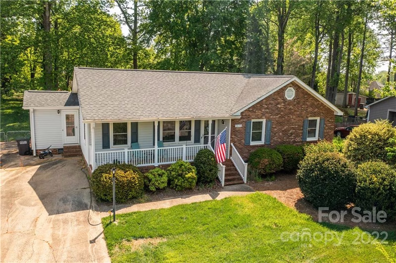 2632 Castlewood Drive