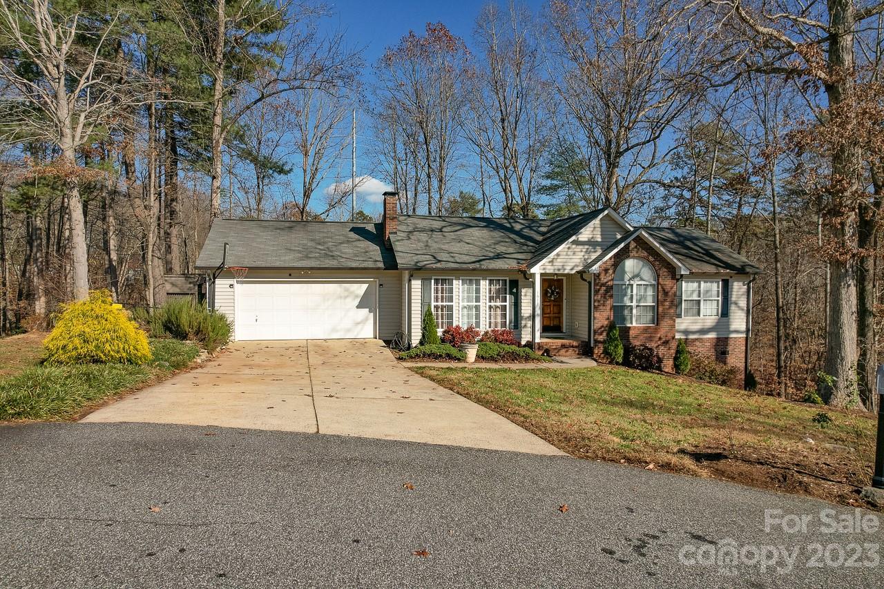 Property image 2 of 1611 9th Street Place in Providence Forest, Hickory, NC 28602