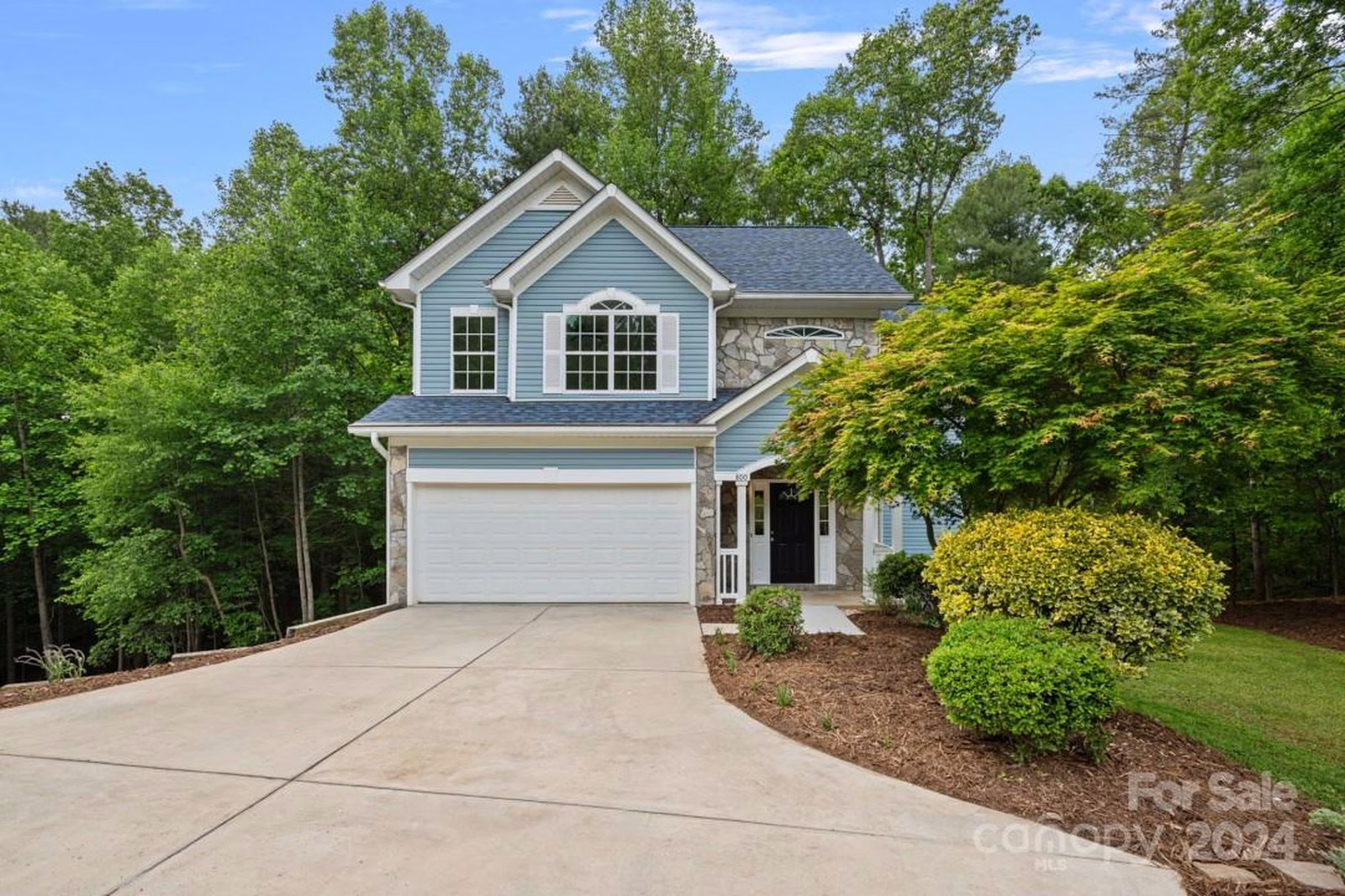Property image 1 at 800 17th Avenue Drive, Hickory, NC 28602