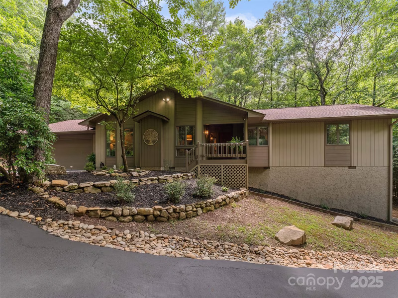 Property image 2 at 943 Salola Lane, Brevard, NC 28712