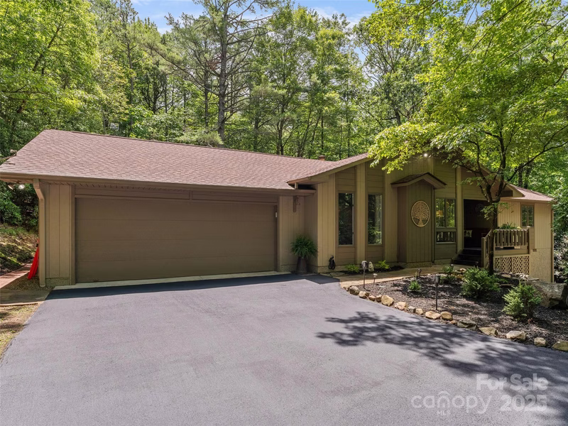 Property image 5 at 943 Salola Lane, Brevard, NC 28712