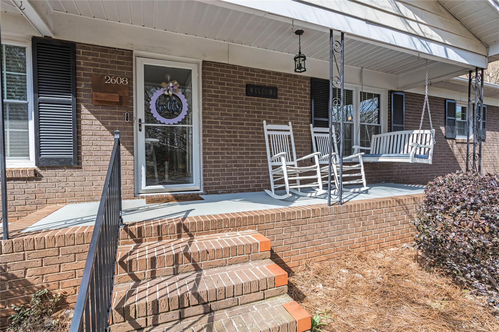 Property image 2 of 2608 Redbud Drive in Sedgefield, Gastonia, NC 28056