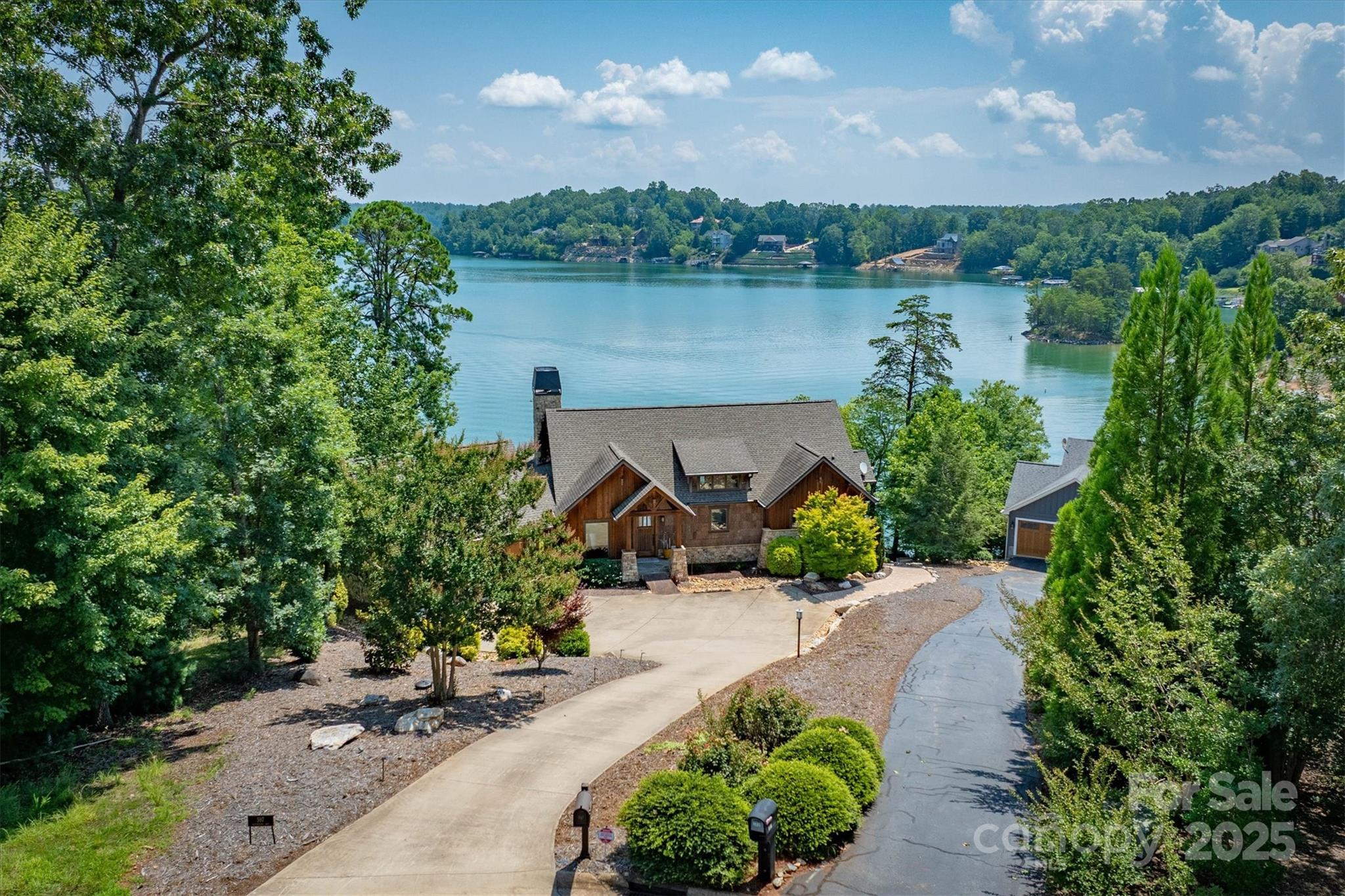Property image 2 of 597 Waterglyn Way in Waterglyn, Nebo, NC 28761
