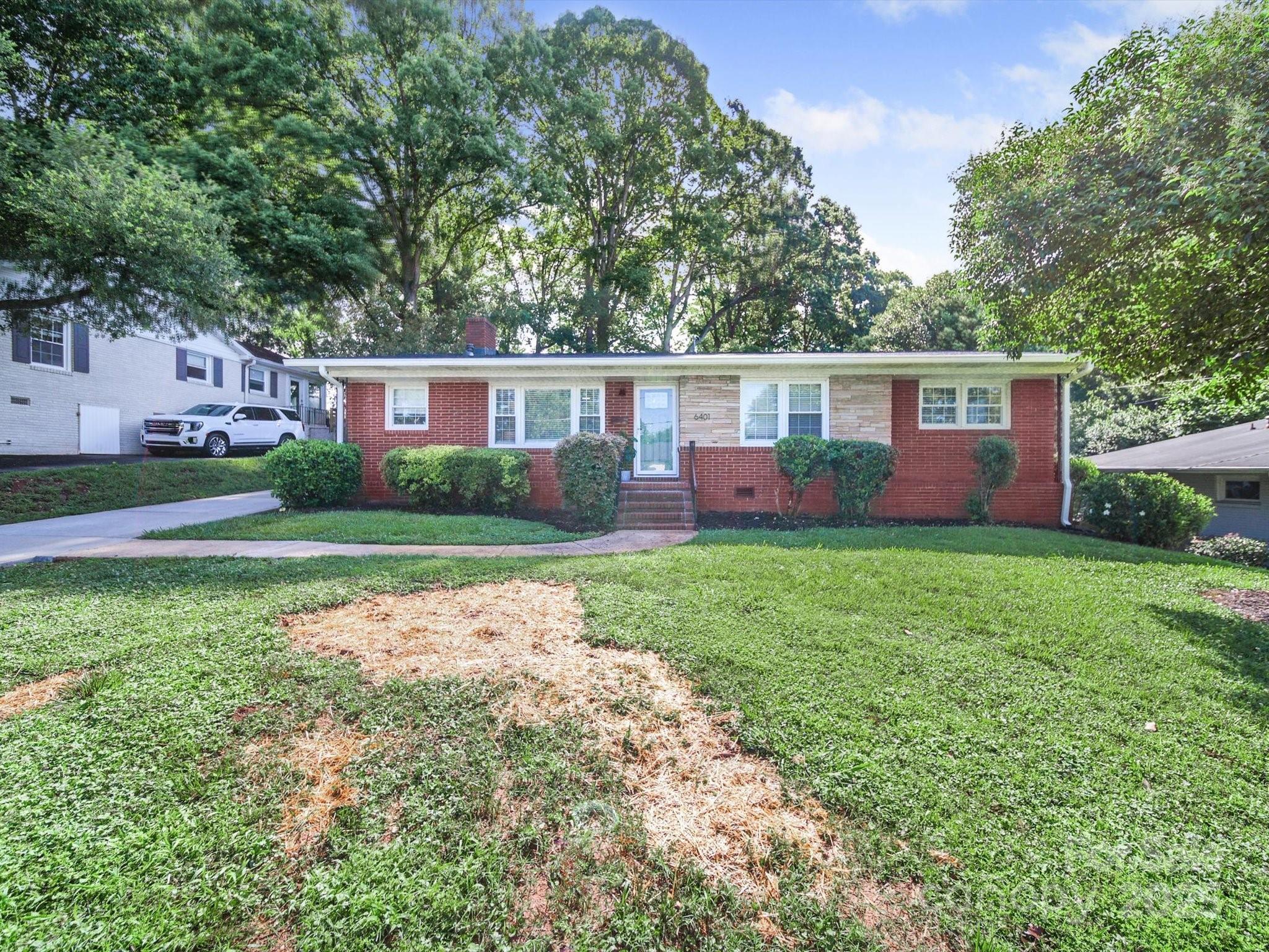 Property image 3 of 6401 Montpelier Road in Starmount, Charlotte, NC 28210