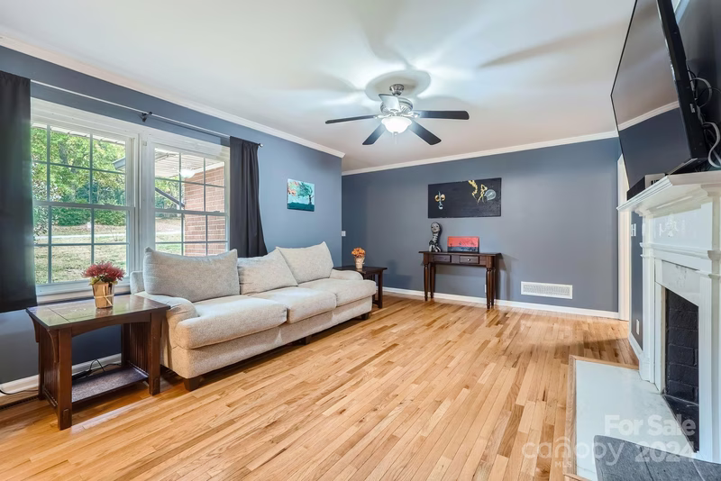 Property image 4 at 911 Churchill Drive, Gastonia, NC 28054