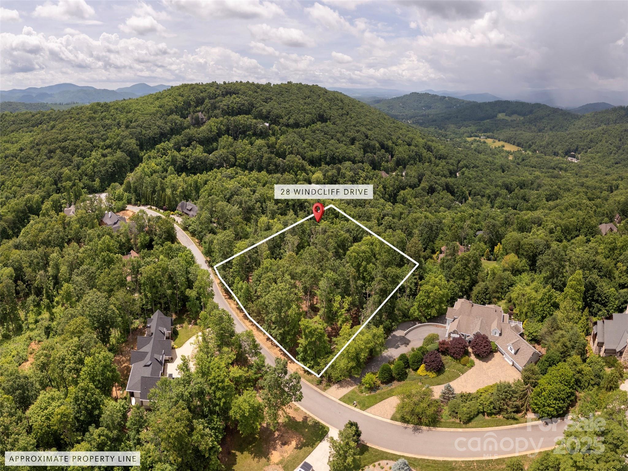 Property image 3 of 28 Windcliff Drive in Poplar Ridge, Asheville, NC 28803