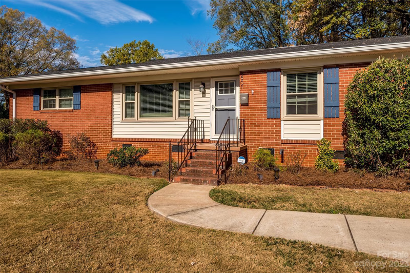 Property image 2 at 2901 Enfield Road, Charlotte, NC 28205