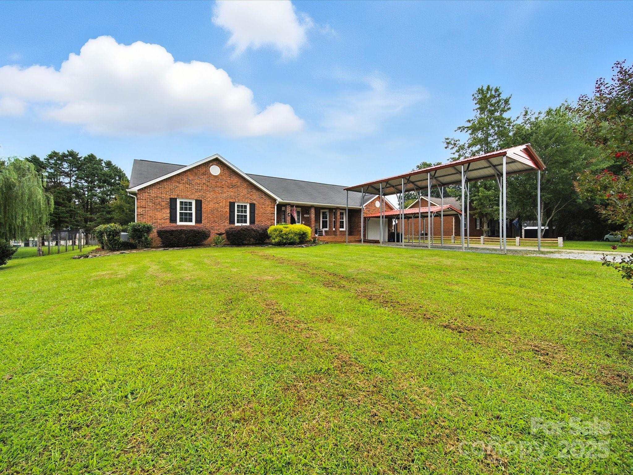 Property image 5 of 3206 Basilwood Circle in Rocky River Estates, Monroe, NC 28110