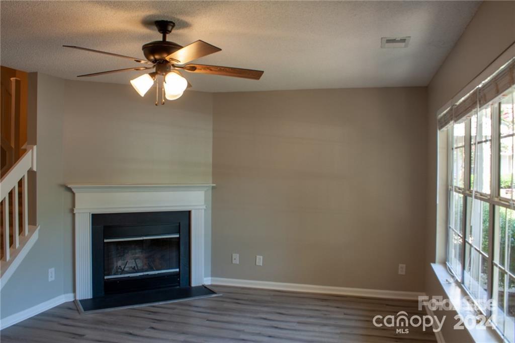 Property image 3 of 3256 Summercroft Lane in Rossmore, Charlotte, NC 28269