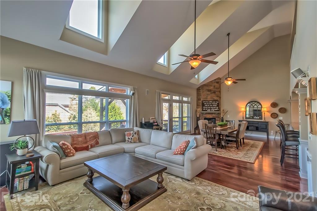 Property image 3 of 606 Five Leaf Lane in Hollister, Waxhaw, NC 28137