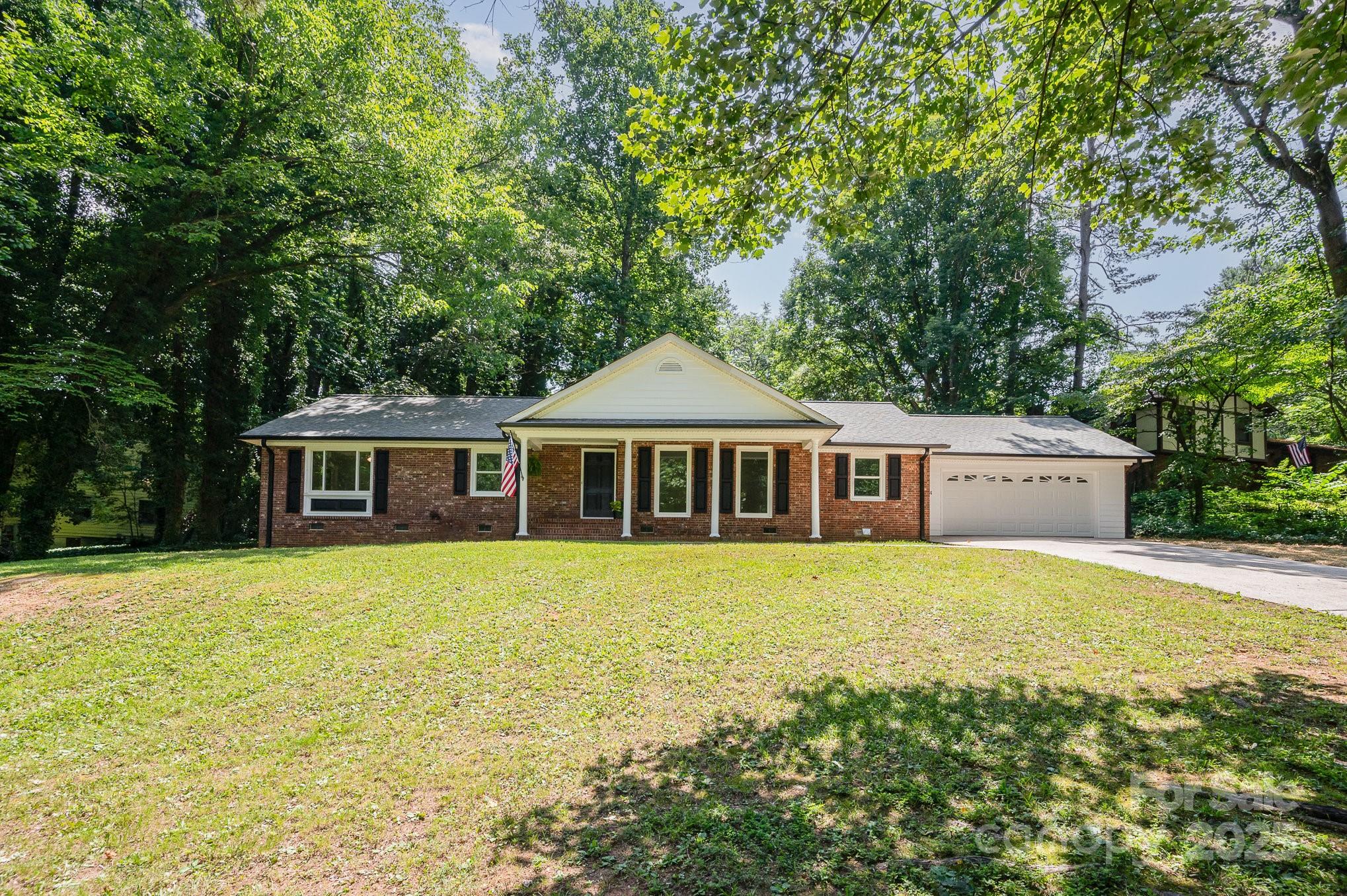 Property image 2 of 114 Elmwood Drive in Westcliffe, Salisbury, NC 28147