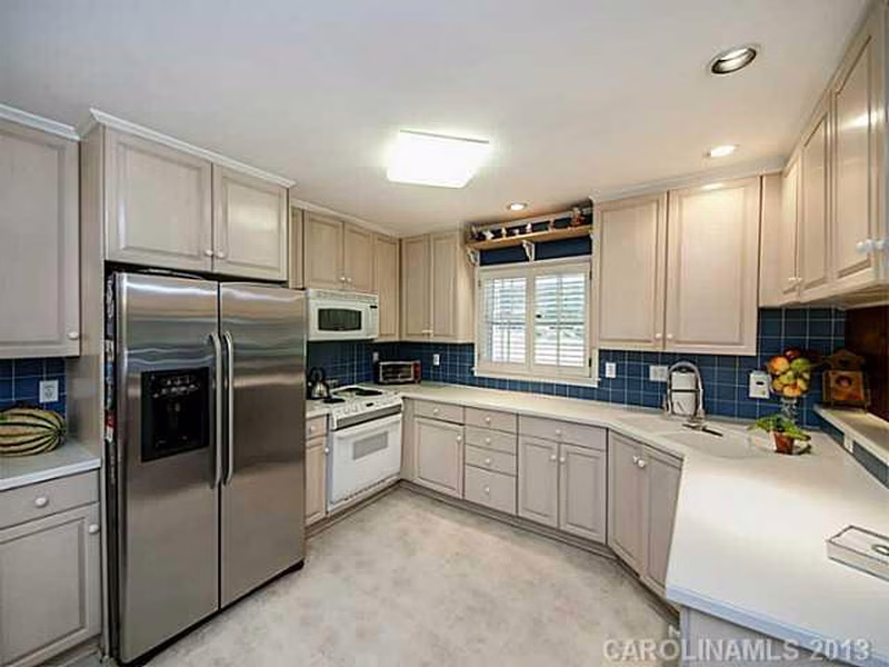 Property image 3 at 3726 Providence Road, Charlotte, NC 28211