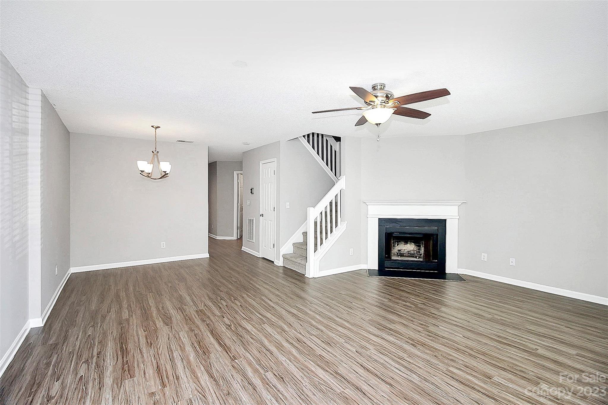 Property image 2 of 9105 Charminster Court in Rossmore, Charlotte, NC 28269