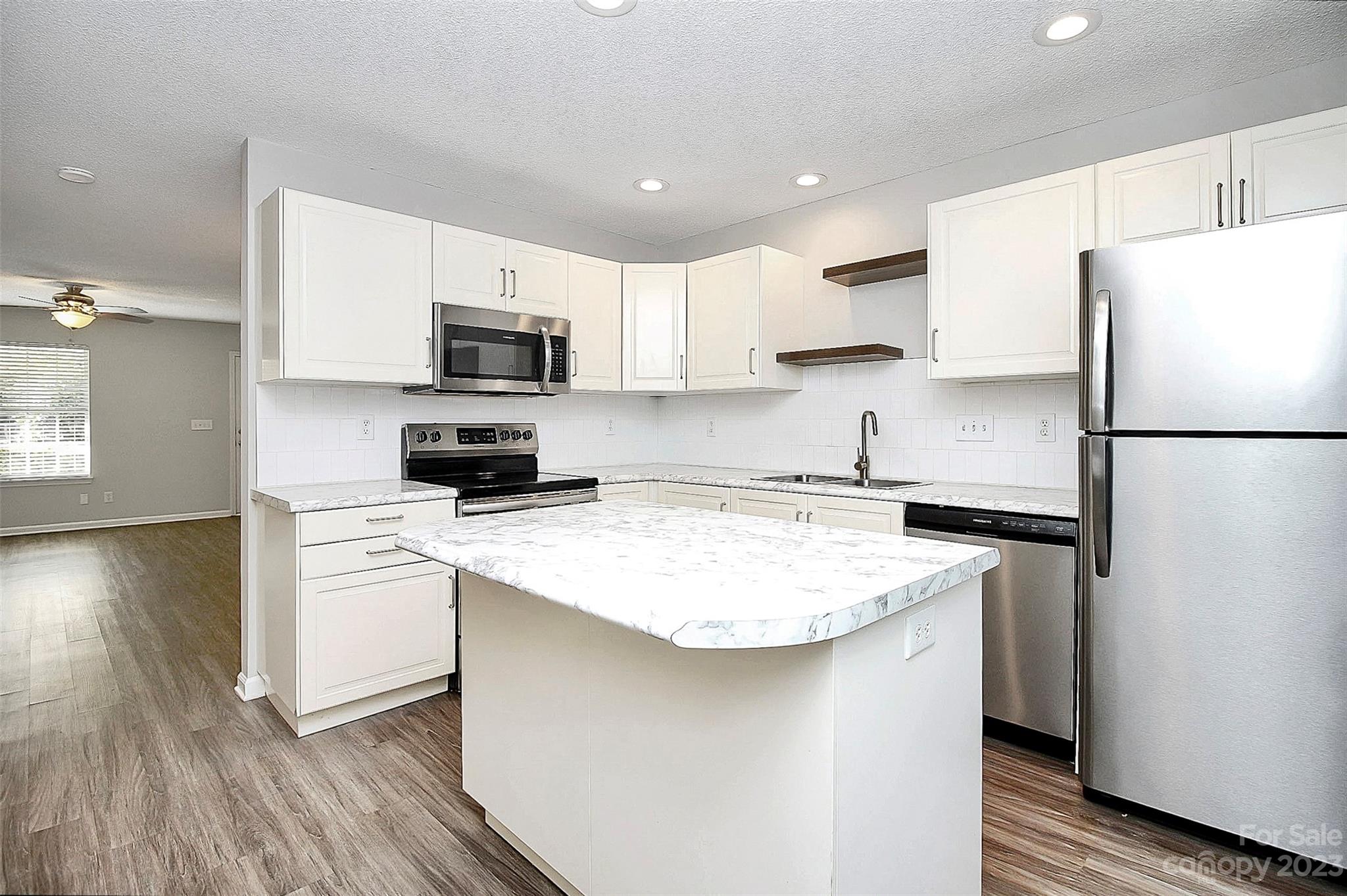 Property image 5 of 9105 Charminster Court in Rossmore, Charlotte, NC 28269