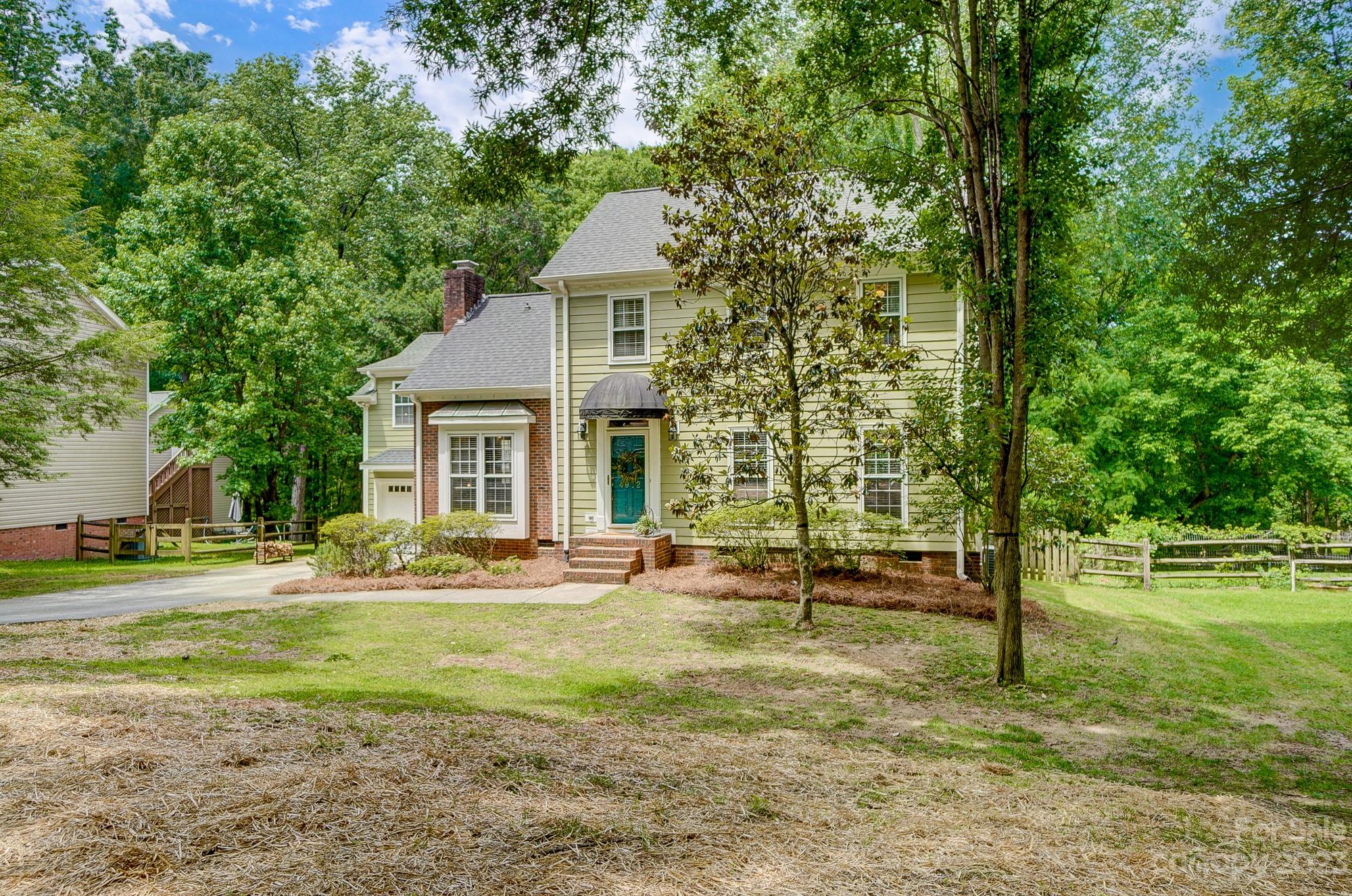 Property image 2 of 4912 Quail Canyon Drive in Carmel Valley, Charlotte, NC 28226