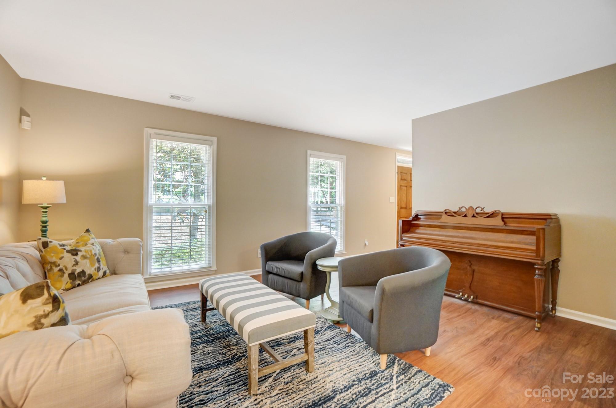Property image 3 of 4912 Quail Canyon Drive in Carmel Valley, Charlotte, NC 28226