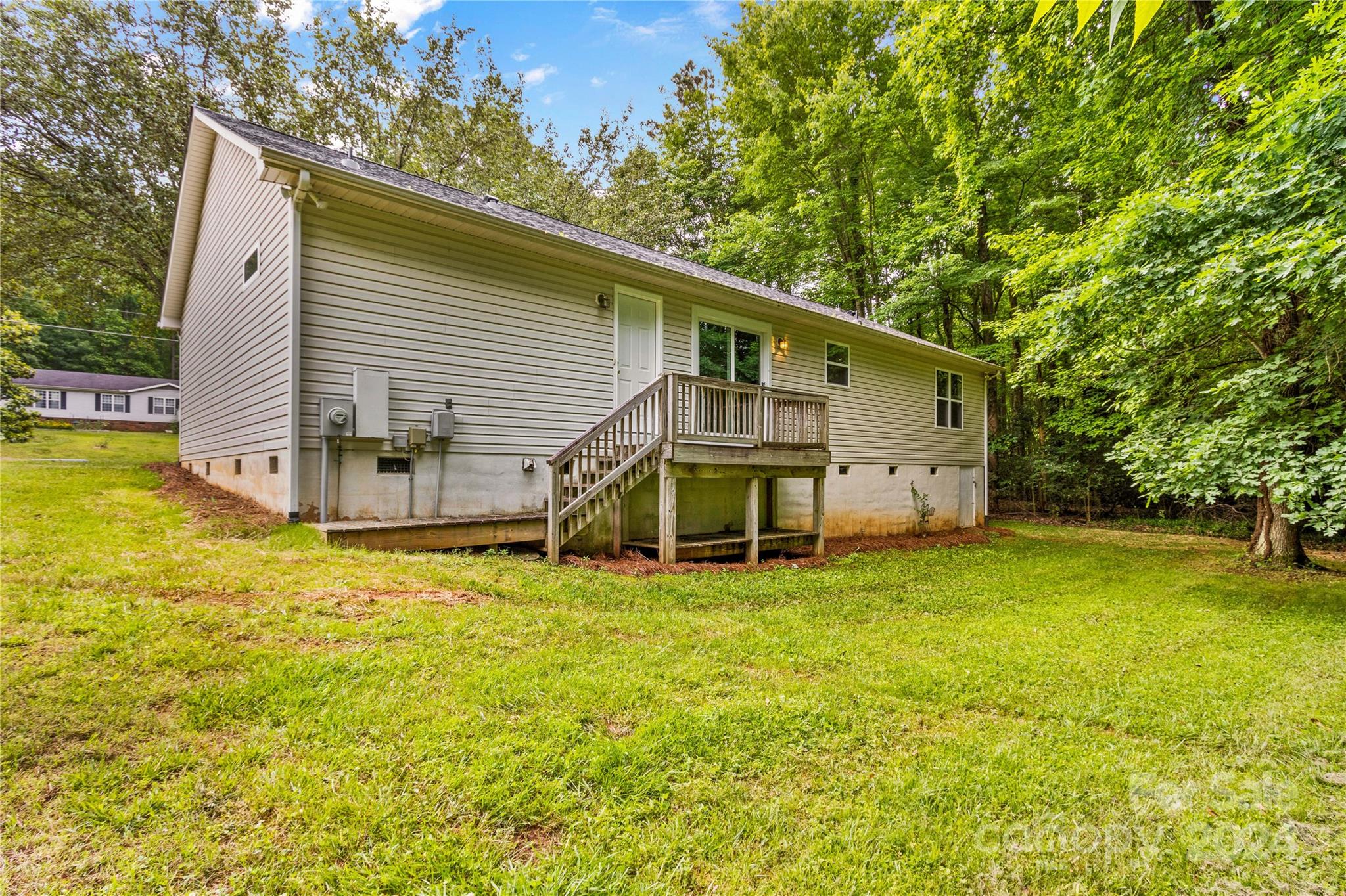 Property image 4 of 111 Seagrove Lane in Holiday Harbor, Mooresville, NC 28117