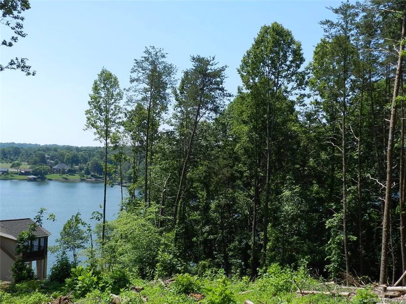 Property image 4 at 6147 Plantation Pointe Drive, Granite Falls, NC 28630