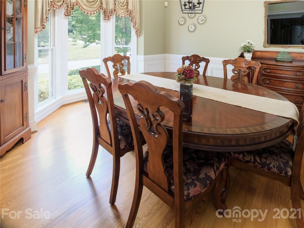 Property image 3 of 2927 Berwick Lane in Glenmoor, Gastonia, NC 28054