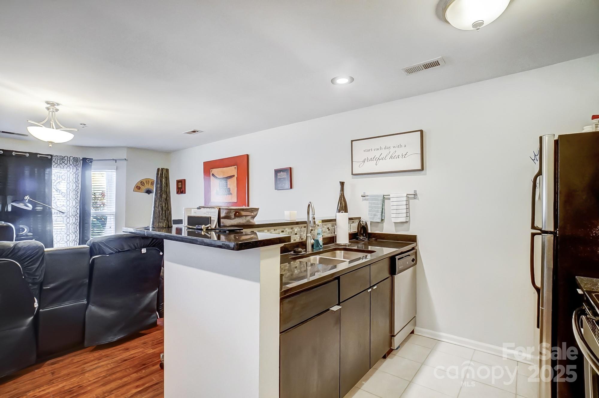 Property image 3 of 529 N Graham Street in The Fourth Ward Square, Charlotte, NC 28202