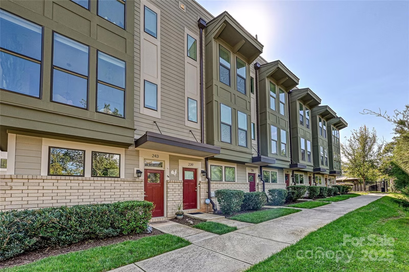 Property image 3 at 231 Uptown West Drive, Charlotte, NC 28208