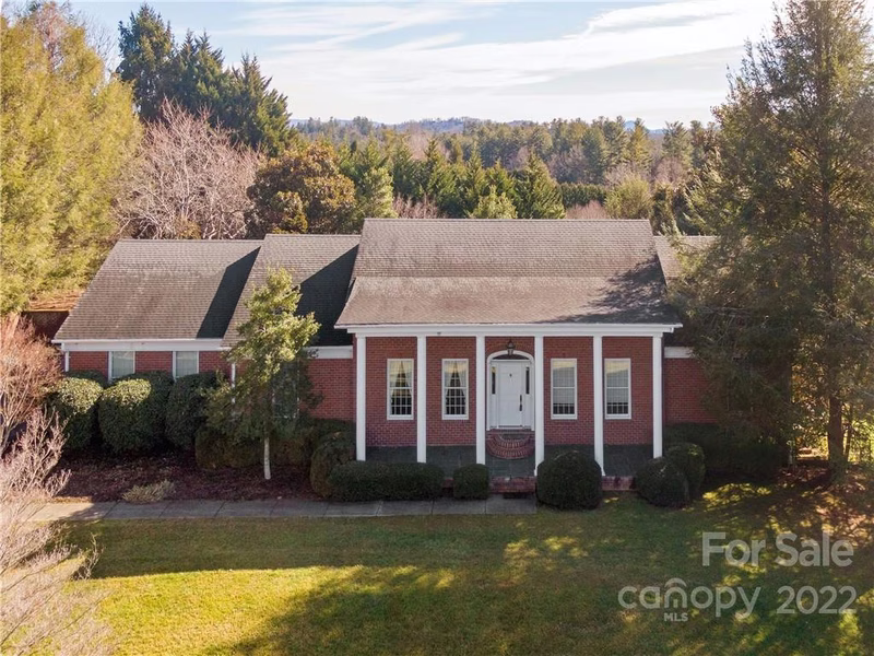 124 Cypress Point