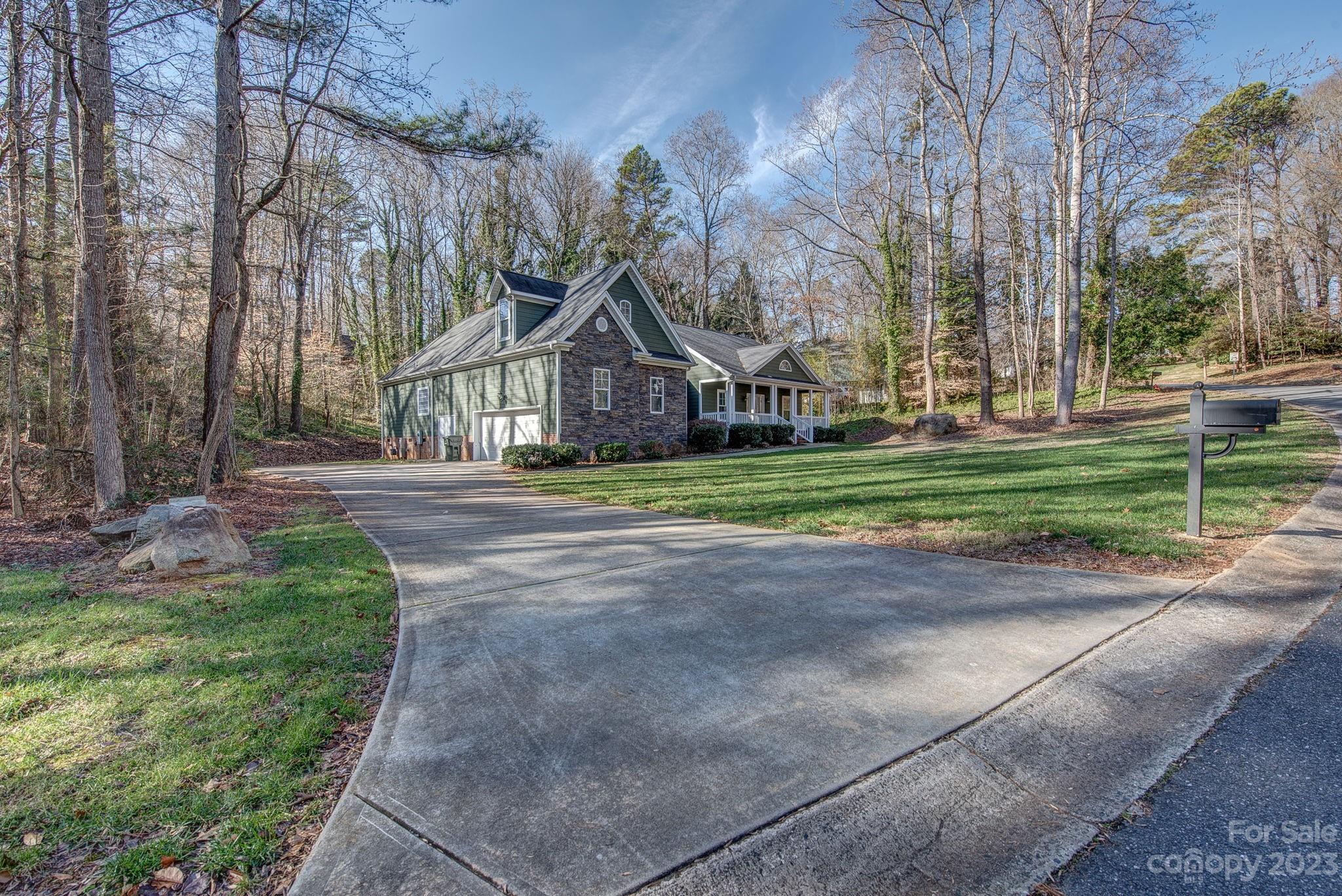 Property image 2 of 3036 Southampton Circle in Southampton, Gastonia, NC 28056